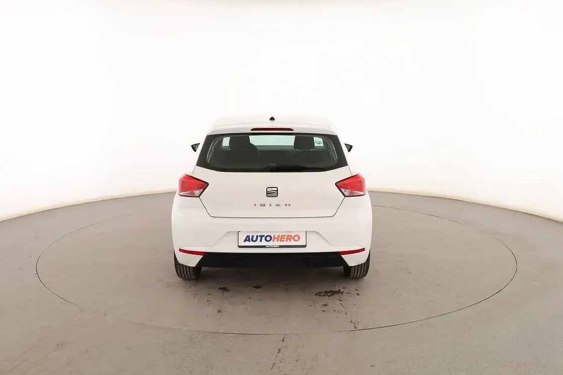 Usado Seat Ibiza Style 115 CV (84 kW) 2020 Blanco Utilitario