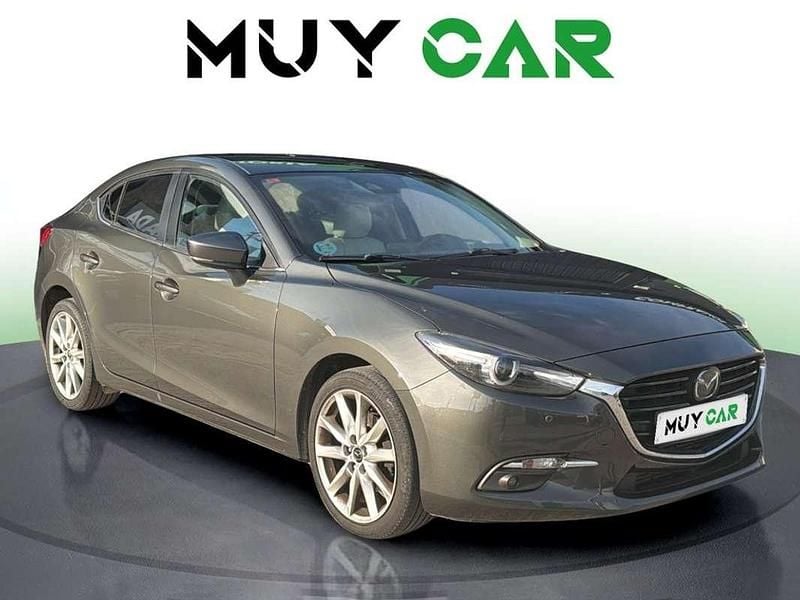 Usado Mazda 3 Luxury 150 CV (110 kW) 2017 Gris Utilitario