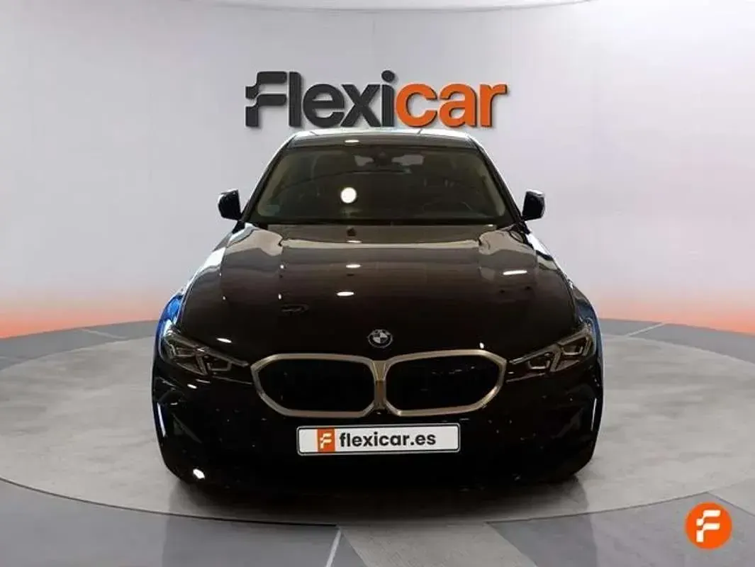 Usado BMW 318 150 CV (110 kW) 2023 Negro Berlina