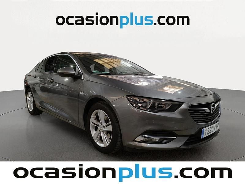Usado Opel Insignia Selective 136 CV (100 kW) 2019 Gris Berlina