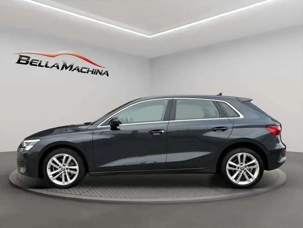 Usado Audi A3 Sportback S-Line 116 CV (85 kW) 2021 Negro Utilitario