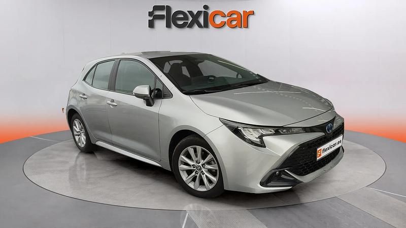 Usado Toyota Corolla Active 140 CV (102 kW) 2024 Gris Utilitario