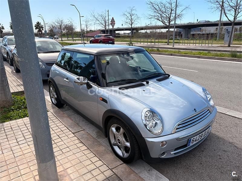 Usado Mini Cooper 115 CV (84 kW) 2005 Gris / plata Utilitario
