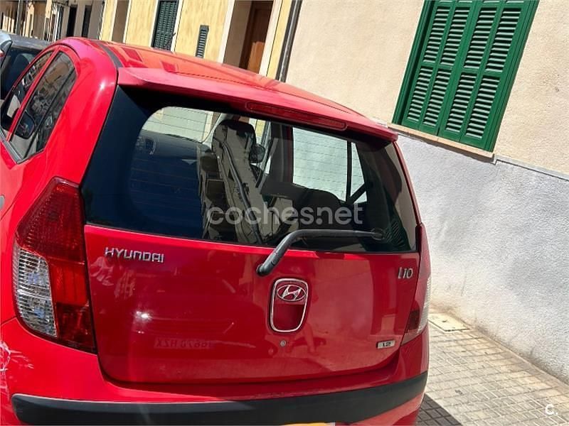 Usado Hyundai i10 Comfort 78 CV (57 kW) 2008 Rojo Utilitario