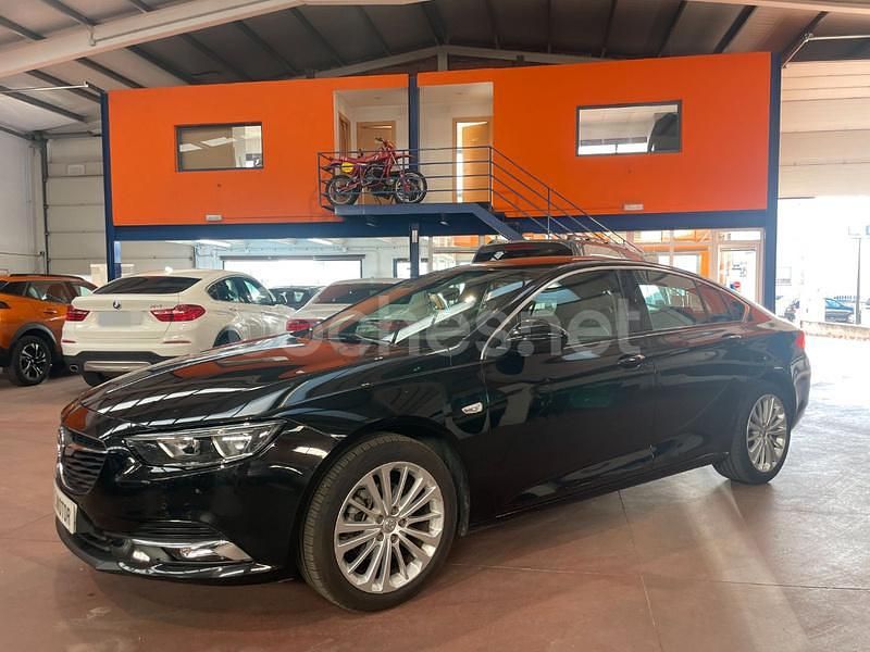 Usado Opel Insignia Ultimate 165 CV (121 kW) 2020 Negro Berlina