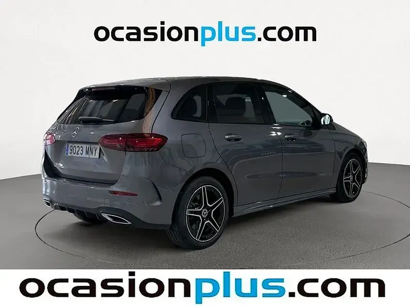 Usado Mercedes B250e AMG 218 CV (160 kW) 2024 Gris Utilitario