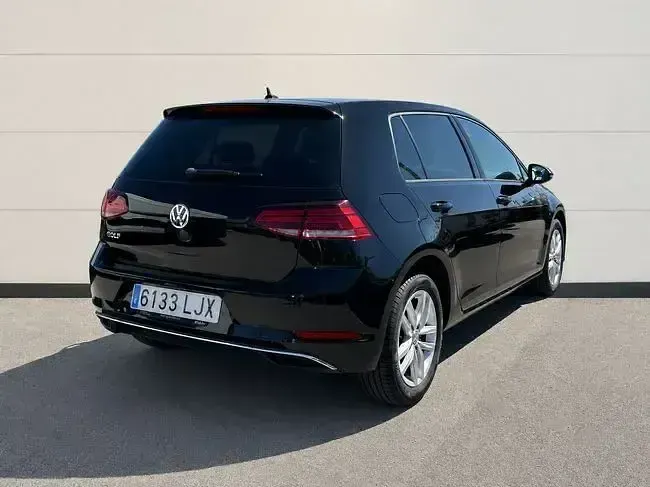 Usado VW Golf VII Advance 150 CV (110 kW) 2020 Azul Berlina