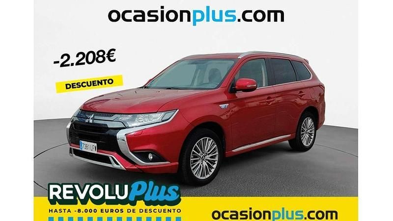 Rojo Usado 2020 Mitsubishi Outlander P-HEV Motion SUV | 22.082 € (Buen precio) - Imagen 1/4