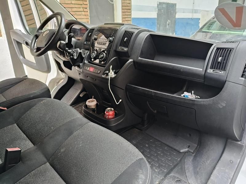 Usado Fiat Ducato 130 HP (95 kW) 2016 Branco Van