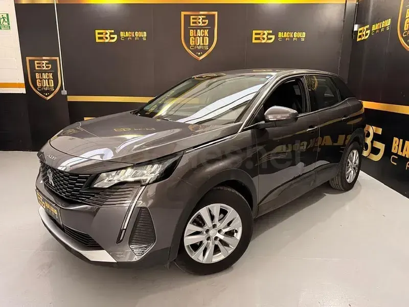 Usado Peugeot 3008 Active 130 CV (95 kW) 2021 Gris / plata SUV