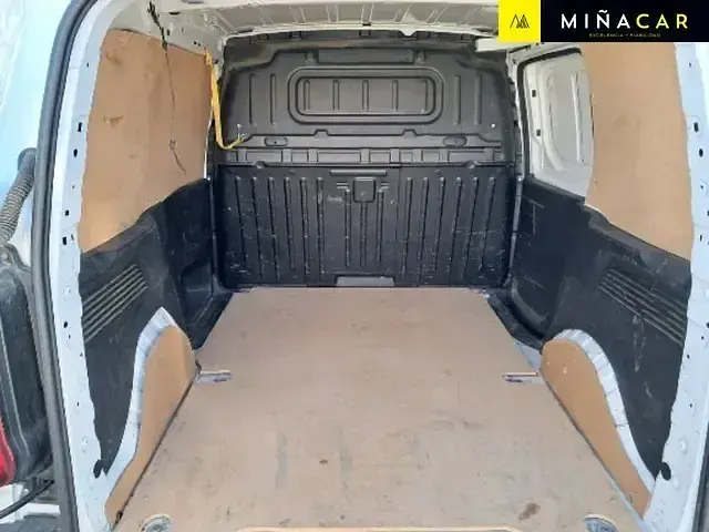 Usado Opel Combo 102 CV (75 kW) 2022 Blanco Monovolumen