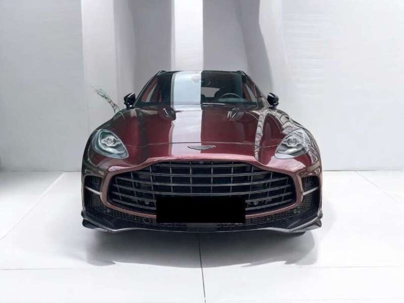 Burdeos Usado 2023 Aston Martin DBX 707 SUV | 202.400 € - Imagen 1/4