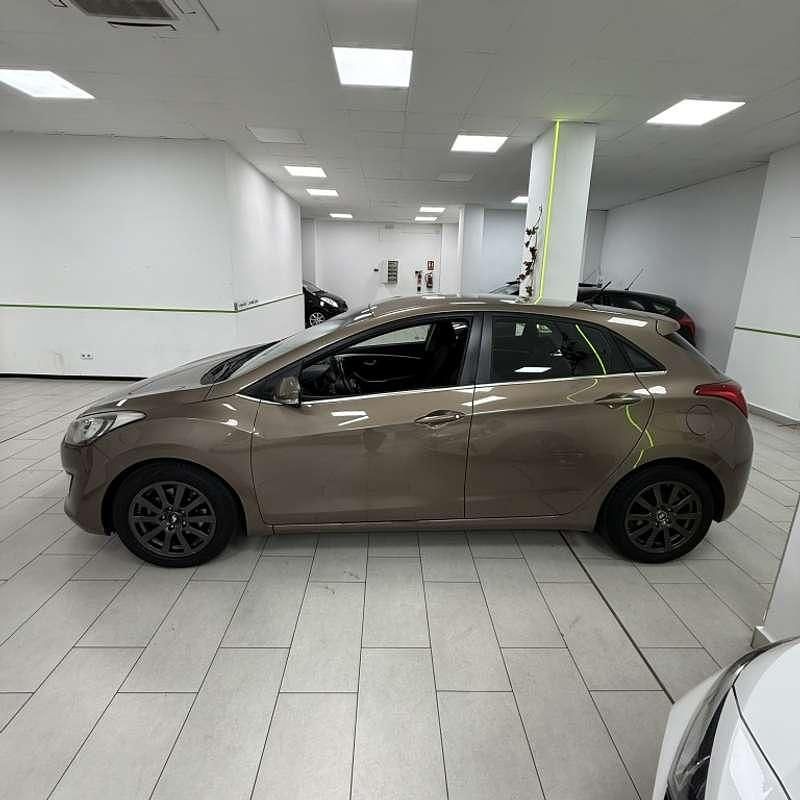 Usado Hyundai i30 GLS 128 CV (94 kW) 2013 Utilitario
