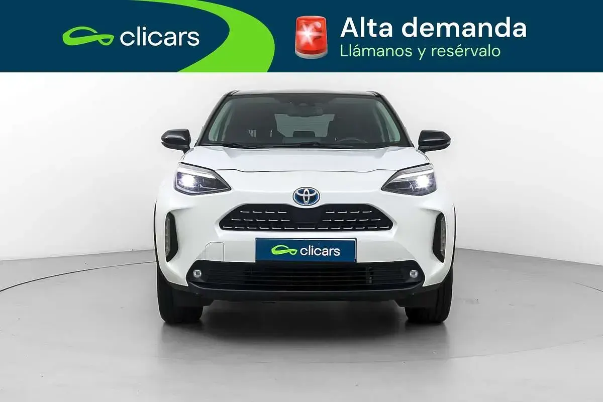 Usado Toyota Yaris Cross Style 91 CV (66 kW) 2022 Blanco SUV