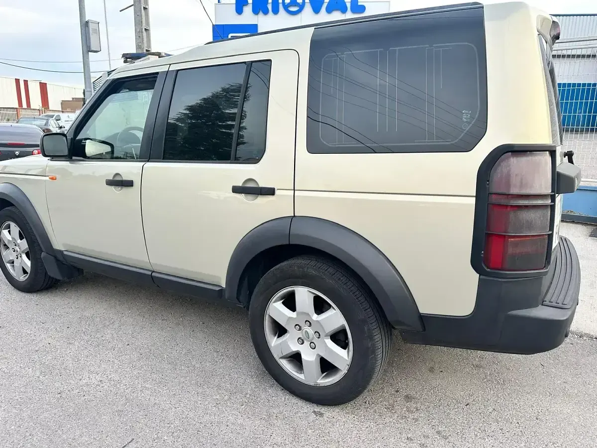 Usado Land Rover Discovery HSE 190 CV (139 kW) 2007 Beige SUV