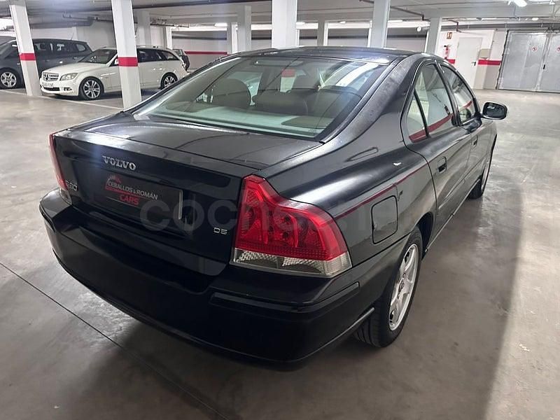 Usado Volvo S60 Momentum 185 CV (136 kW) 2007 Negro Berlina