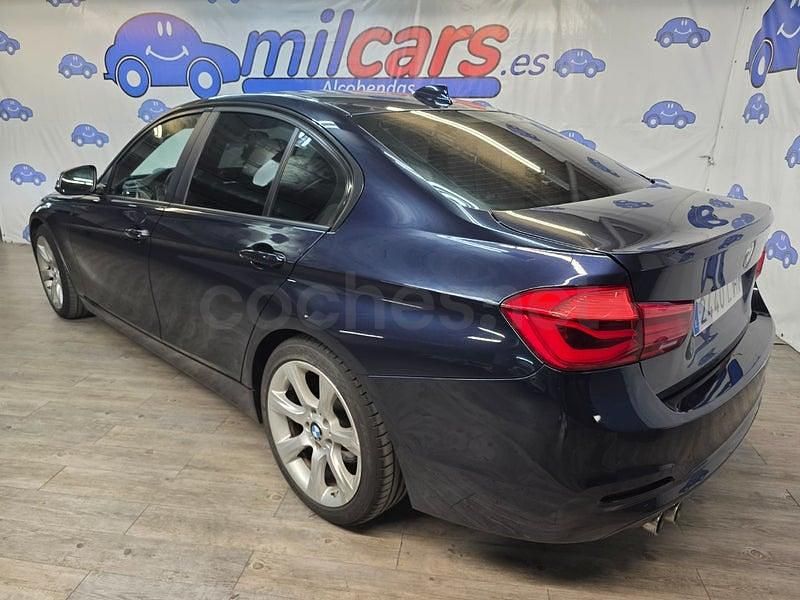 Usado BMW 320 Efficient Dynamics 163 CV (119 kW) 2017 Azul Berlina