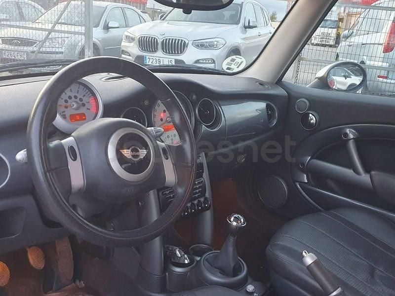 Usado Mini Cooper 115 CV (84 kW) 2004 Rojo Utilitario