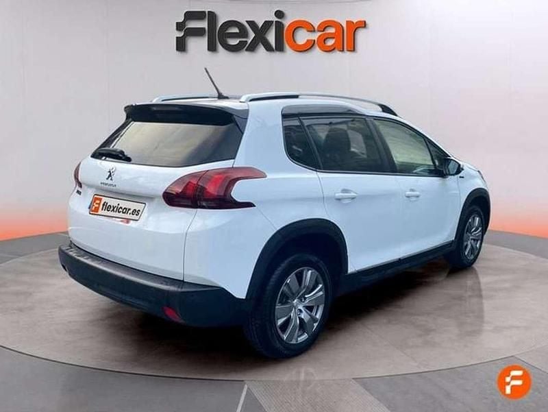 Usado Peugeot 2008 Active 101 CV (74 kW) 2019 Blanco SUV