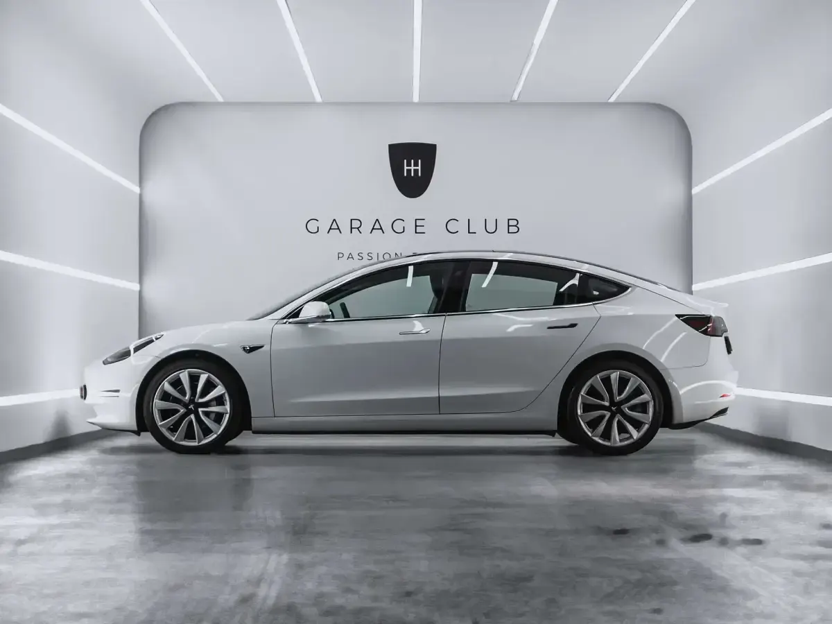 Usado Tesla Model 3 350 kW (476 CV) 2019 Blanco Berlina