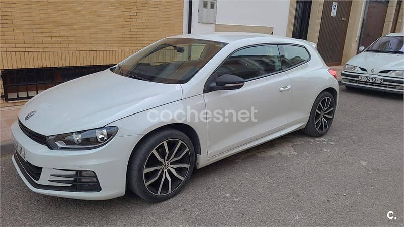 Usado VW Scirocco R-line 125 CV (91 kW) 2016 Blanco Coupe