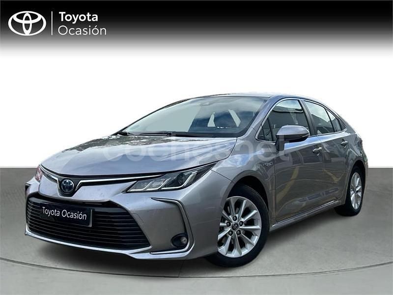 Gris / plata Usado 2020 Toyota Corolla Active Berlina | 19.900 € (Un poco caro) - Imagen 1/4