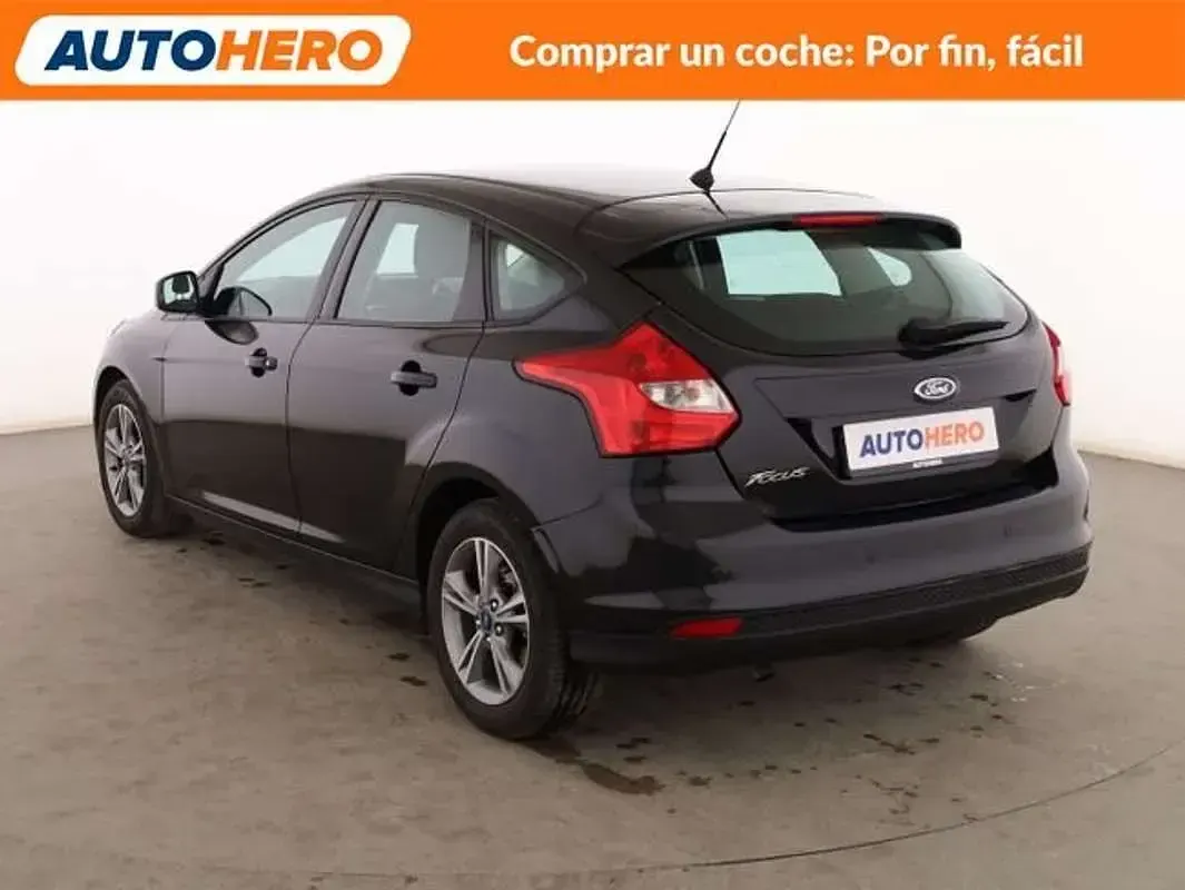 Usado Ford Focus 114 CV (83 kW) 2014 Negro Utilitario