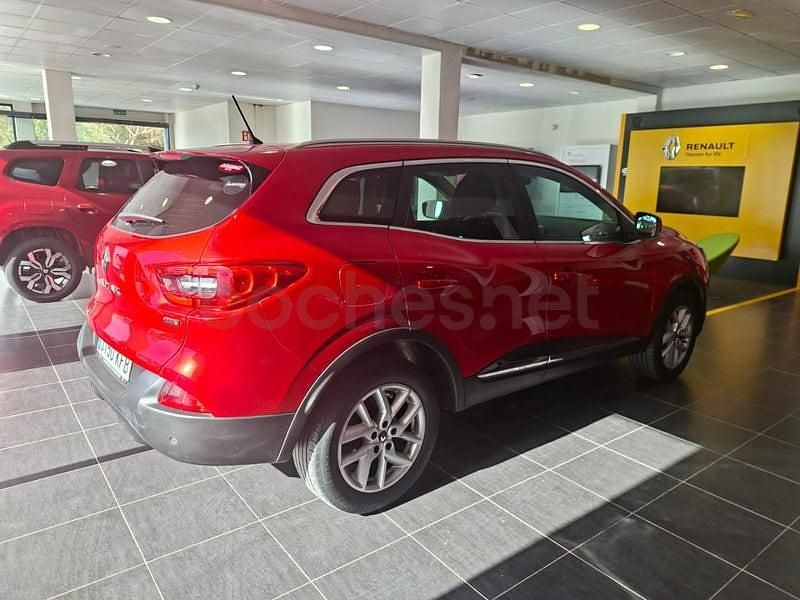 Usado Renault Kadjar Zen 110 CV (80 kW) 2017 Rojo SUV
