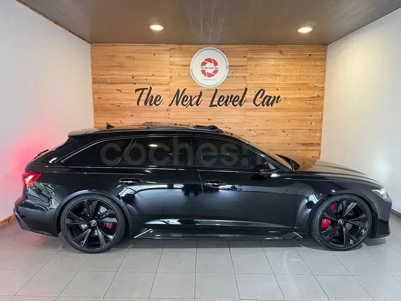 Usado Audi RS6 600 CV (441 kW) 2021 Negro Familiar