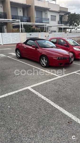 Usado Alfa Romeo Spider 200 CV (147 kW) 2008 Rojo Descapotable