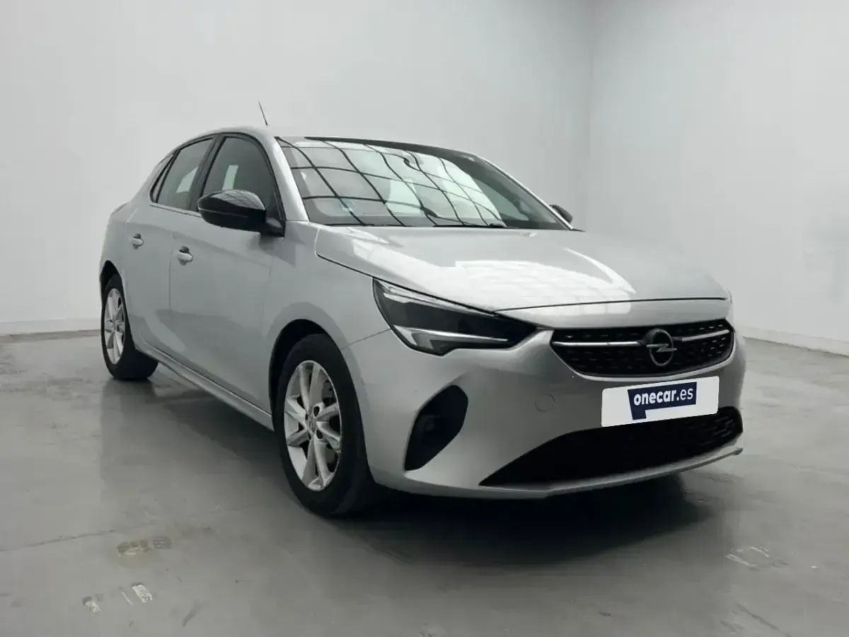 Usado Opel Corsa Elegance 100 CV (73 kW) 2022 Gris Utilitario