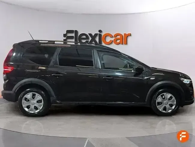 Usado Dacia Jogger Comfort 100 HP (73 kW) 2022 Preto Monovolume