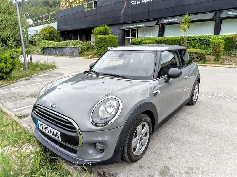 Usado Mini ONE 102 CV (75 kW) 2016 Gris / plata Utilitario