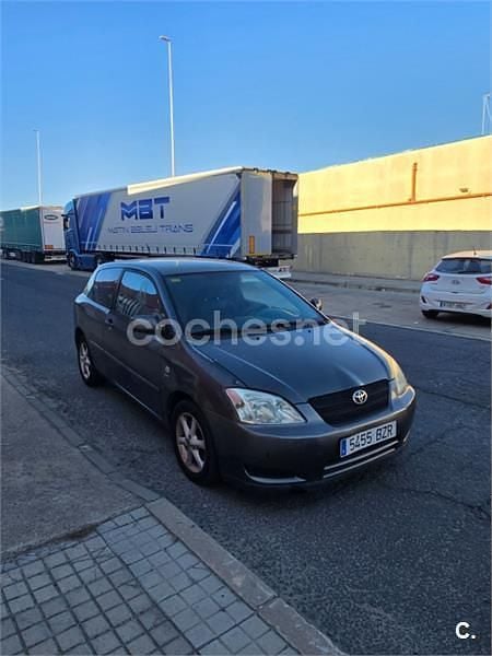 Gris / plata Usado 2002 Toyota Corolla Terra Berlina | 3750 € (Precio justo) - Imagen 1/4