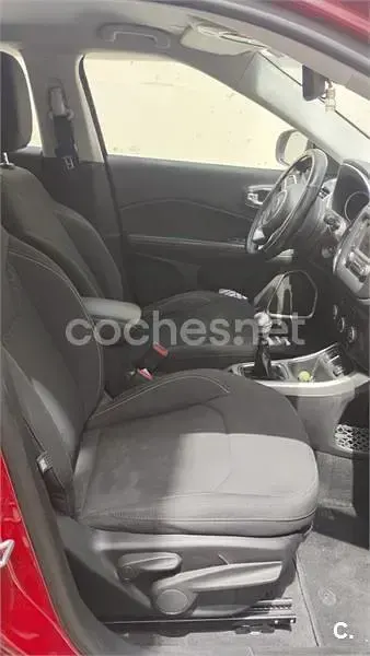 Usado Jeep Compass Limited 140 CV (102 kW) 2019 Rojo SUV