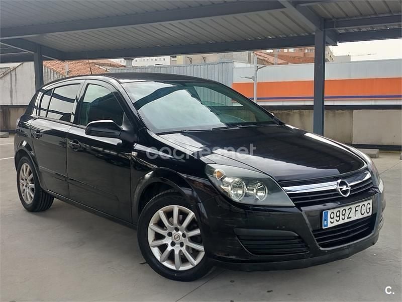 Usado Opel Astra Sport 100 CV (73 kW) 2007 Negro Berlina