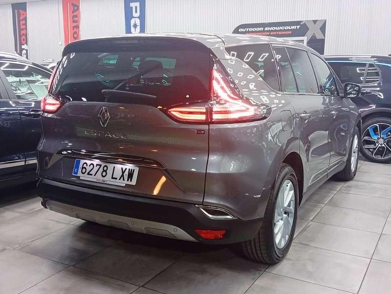 Usado Renault Espace Zen 160 CV (117 kW) 2015 Gris Monovolumen