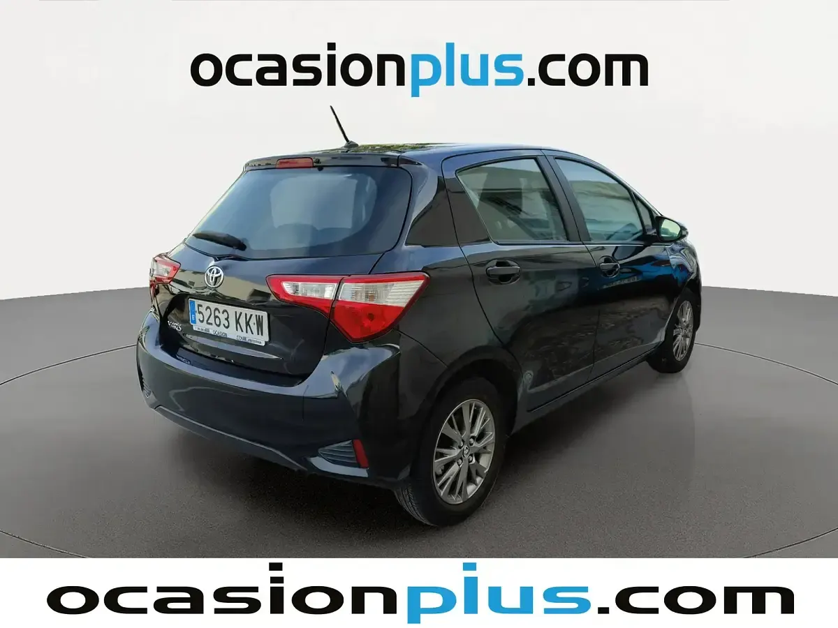 Usado Toyota Yaris City 69 CV (50 kW) 2018 Negro