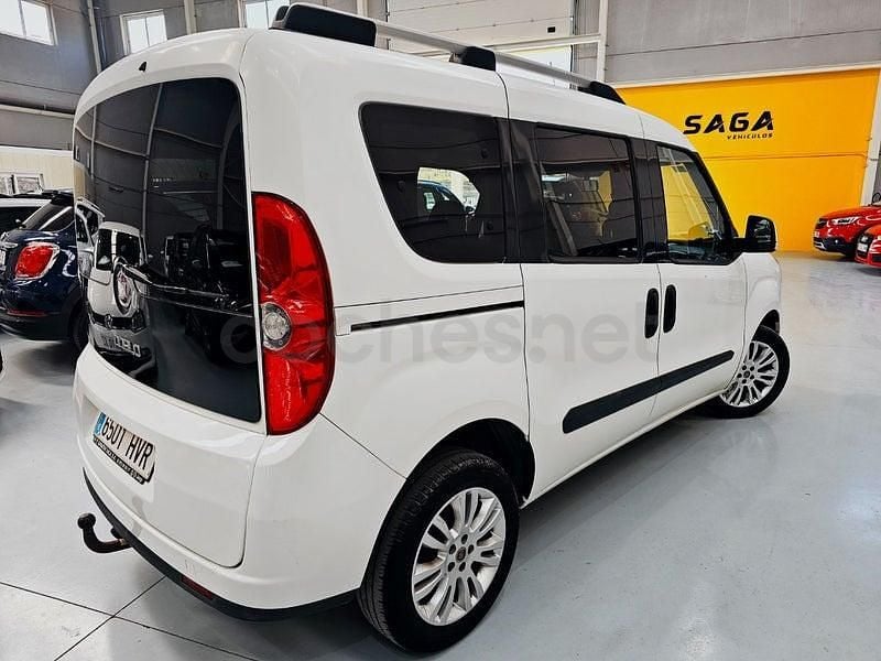 Usado Fiat Doblò Dynamic 90 CV (66 kW) 2014 Blanco Monovolumen