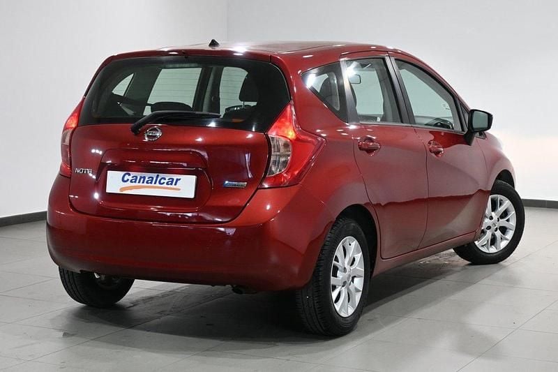 Usado Nissan Note Acenta 90 CV (66 kW) 2014 Granate Utilitario