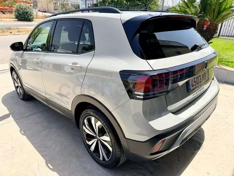 Usado VW T-Cross Life 115 CV (84 kW) 2025 Beige SUV