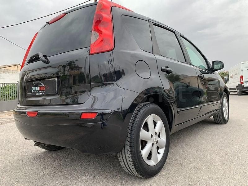 Usado Nissan Note Acenta 86 CV (63 kW) 2007 Negro Utilitario