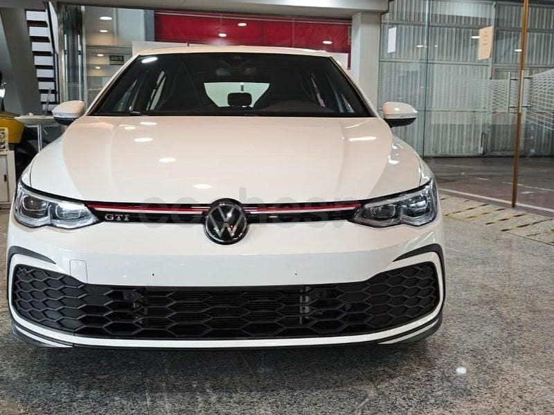 Usado VW Golf VIII GTI 245 CV (180 kW) 2023 Blanco Berlina