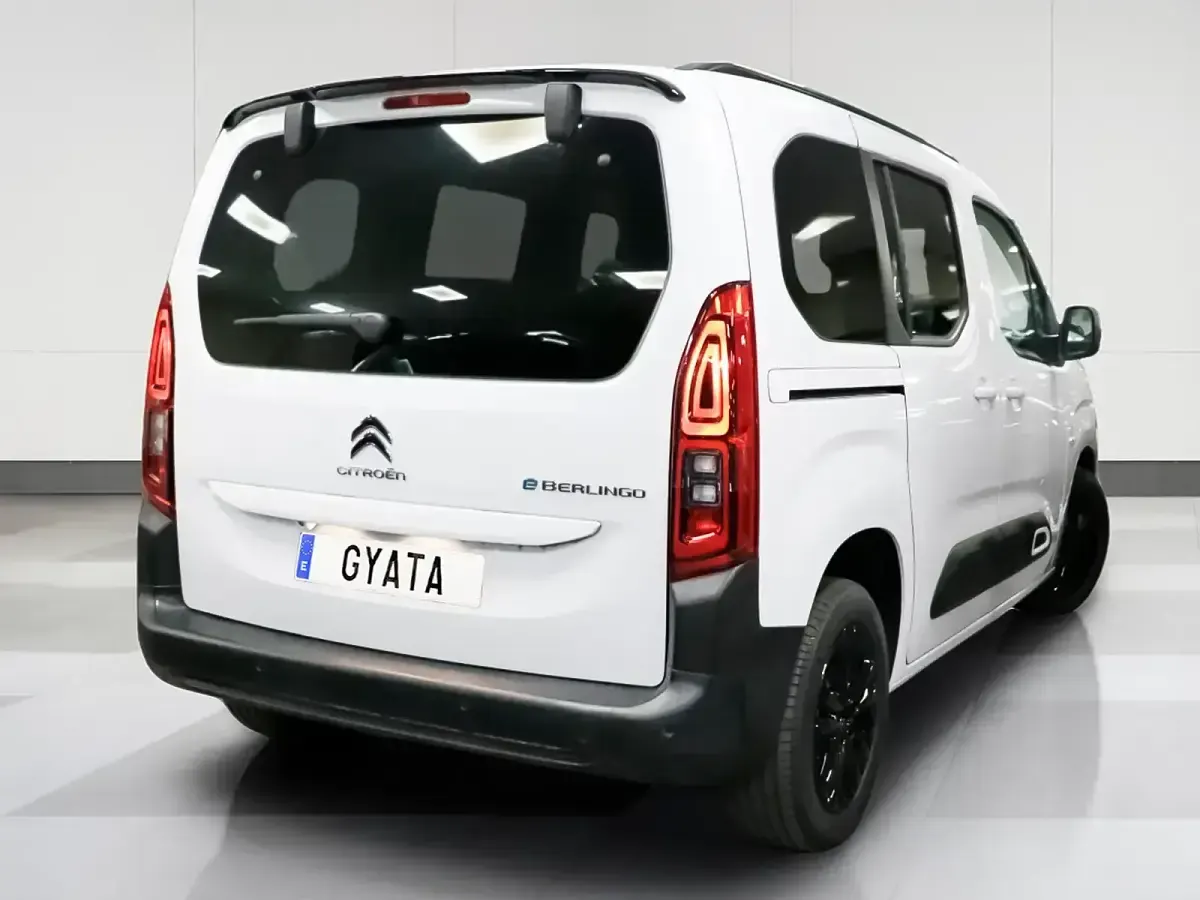 Usado Citroën e-Berlingo Shine 100 kW (136 CV) 2023 Blanco Monovolumen