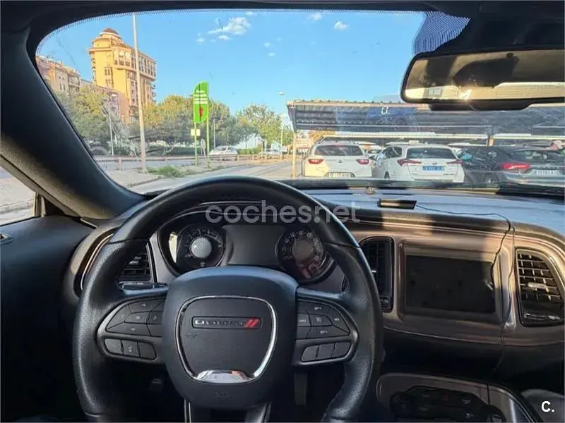 Usado Dodge Challenger SXT 303 CV (222 kW) 2023 Verde Coupe