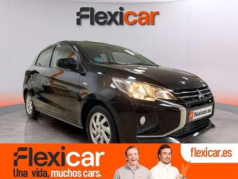 Usado Mitsubishi Space Star Motion 71 CV (52 kW) 2021 Negro Utilitario