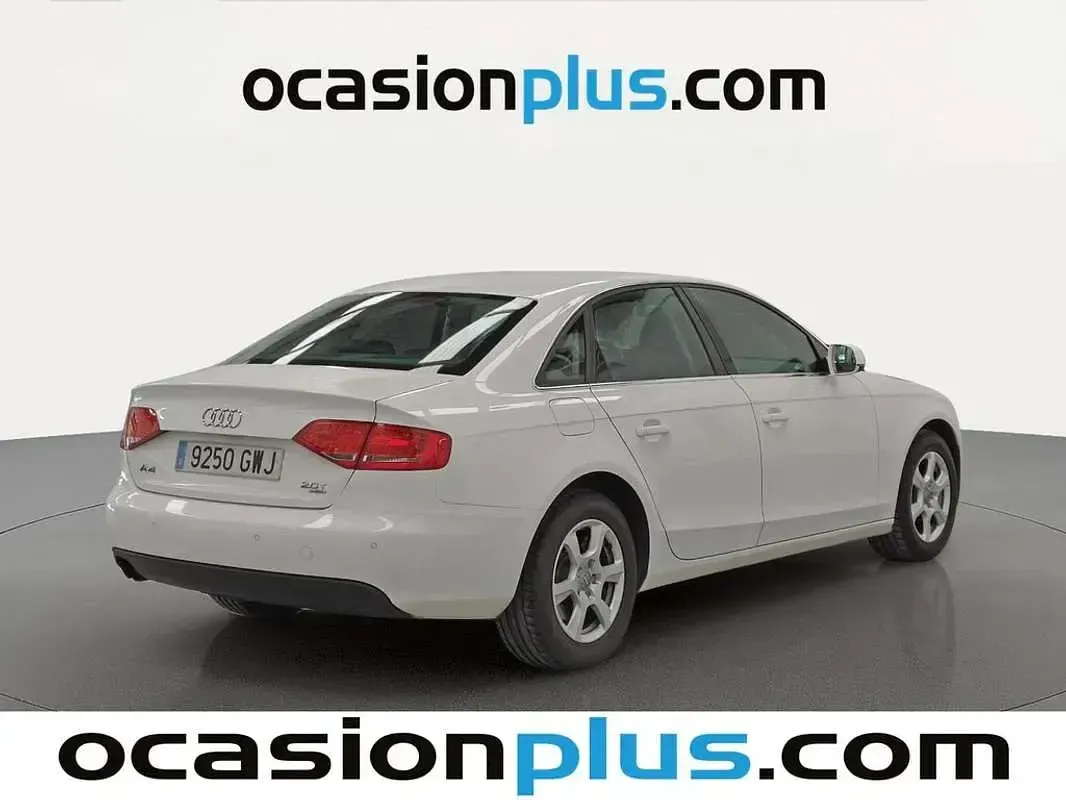 Usado Audi A4 180 CV (132 kW) 2010 Blanco Berlina