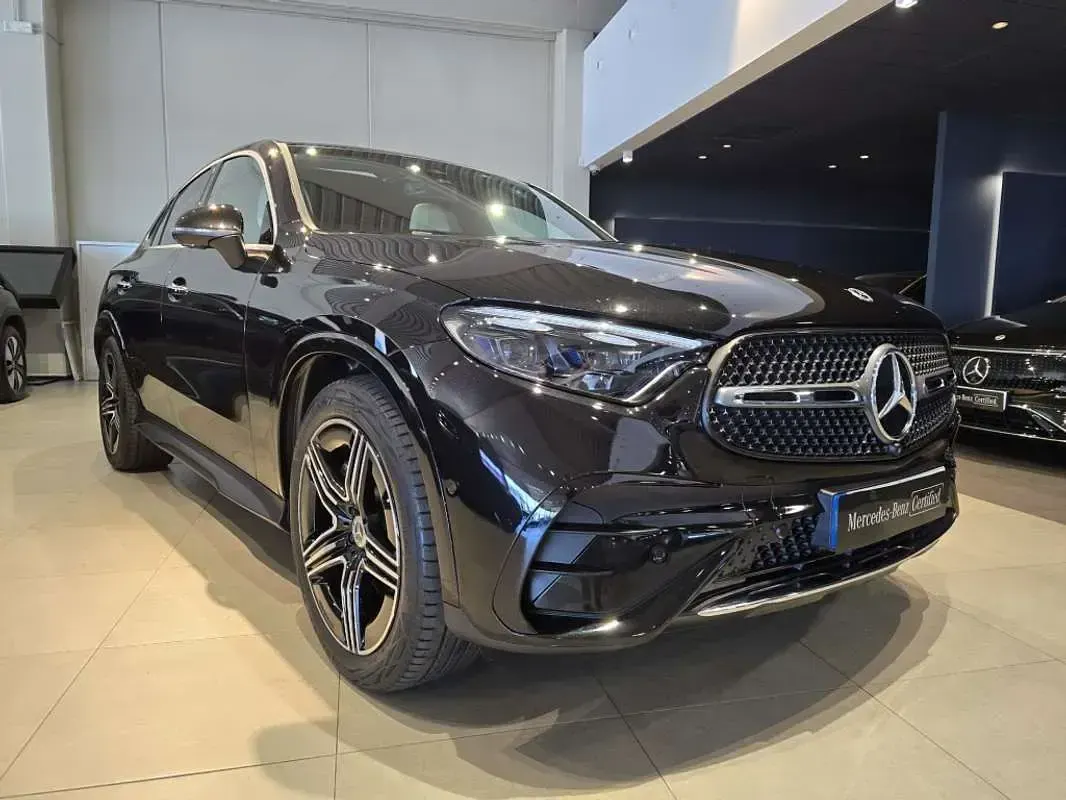 Usado Mercedes GLC220 197 CV (144 kW) 2024 Negro SUV