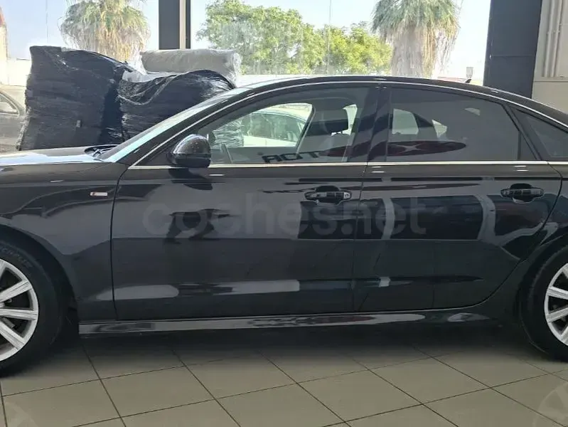 Usado Audi A6 190 CV (139 kW) 2016 Negro Berlina