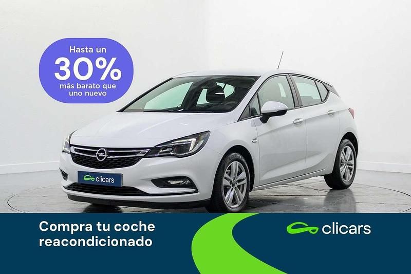 Blanco Usado 2019 Opel Astra Selective Utilitario | 12.390 € (Precio justo) - Imagen 1/4